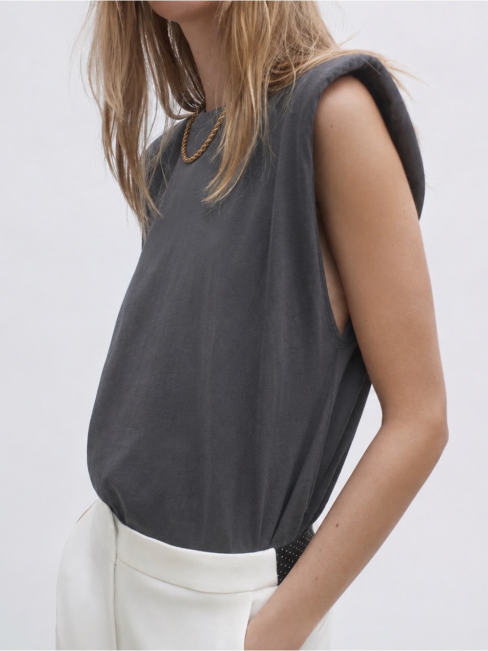 Zara Charcoal Gray Cotton Strong Shoulder Pad Muscle T Shirt Tee Size Medium